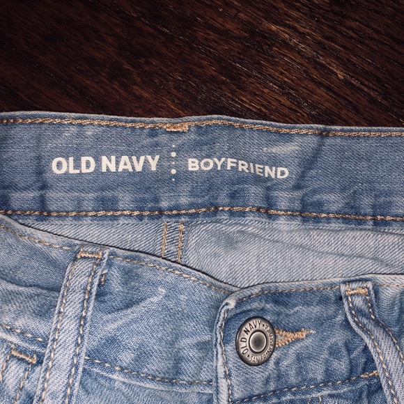 old navy boyfriend jean shorts - Picture 2 of 5